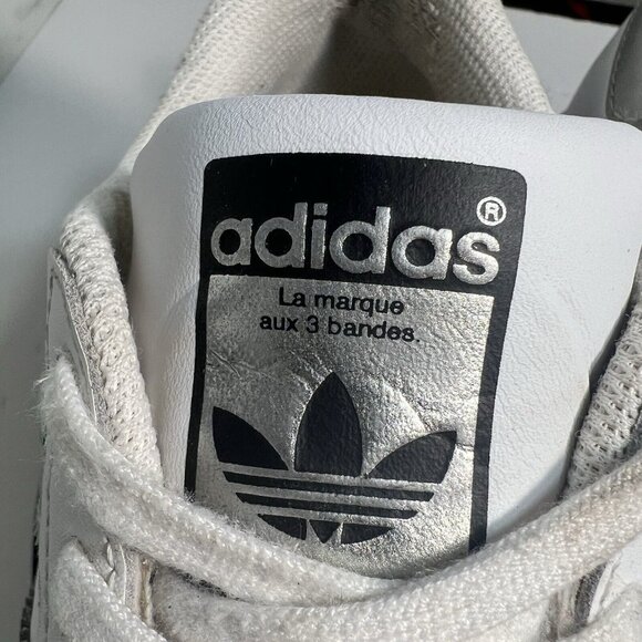 Adidas Superstar Womens Size 6 White & Silver Metallic - Picture 8 of 12